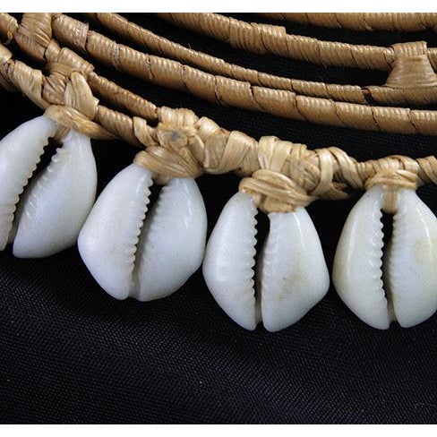 Champagne 1970s Cowie Shell and Sea Grass Trivets- Set of 3 For Sale - Image 8 of 11