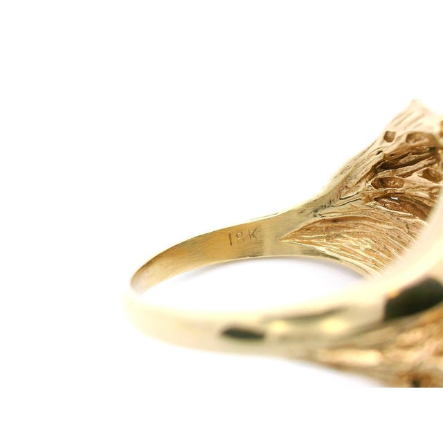 1980s Textured 18k Yellow Gold Green Tourmaline & Diamond Ring, Size 8.75 For Sale - Image 10 of 10