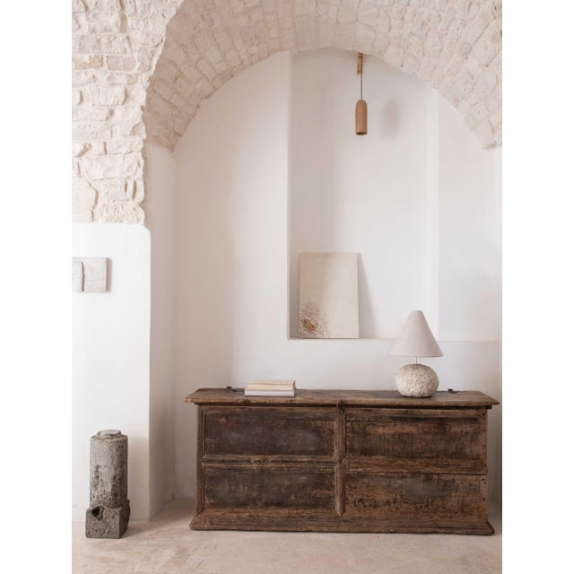 A wonderful walnut chest/chest, recovered in Emilia Romagna and dating back to the 18th century. The piece retains its...