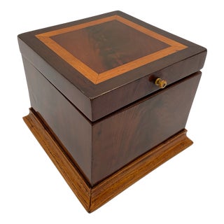 Biedermeier Cubic Box in Mahogany and Maple, Austria, 1840s For Sale