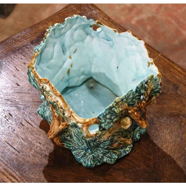 19th Century French Painted Majolica Cachepot With Hunt Trophy Motifs For Sale - Image 9 of 12