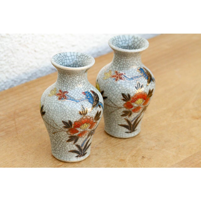 Traditional Pair of Miniature Floral Avian Crackle Glaze Jars For Sale - Image 3 of 8