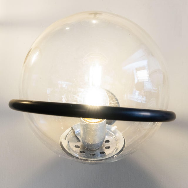 One Sphere Glass Wall Lamp by Gino Sarfatti for Arteluce, 1960, Set of 4 For Sale - Image 9 of 10