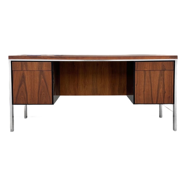 1970s Mid Century Walnut Desk Styled After Knoll For Sale
