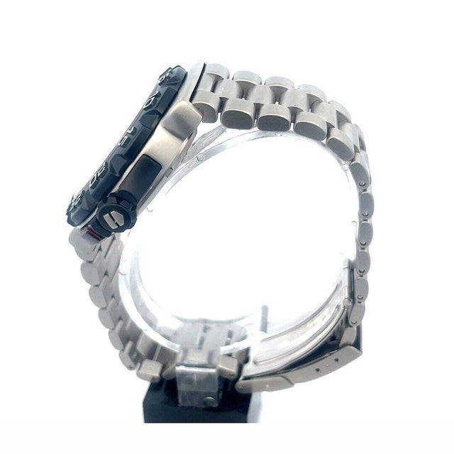 Metal 6718 Tag Heuer Formula 1 Men's Watch Steel Wah111B 41mm Date Silver Dial For Sale - Image 7 of 8