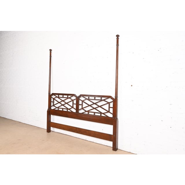 Chinoiserie Baker Furniture Chinese Chippendale Carved Cherry Wood King Size Poster Headboard For Sale - Image 3 of 9