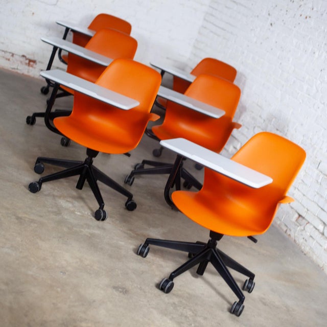 Metal Set of 6 Early 21st Century Modern Steelcase Orange Node Task Chairs W/Work Surface & 5 Prong Base For Sale - Image 7 of 12