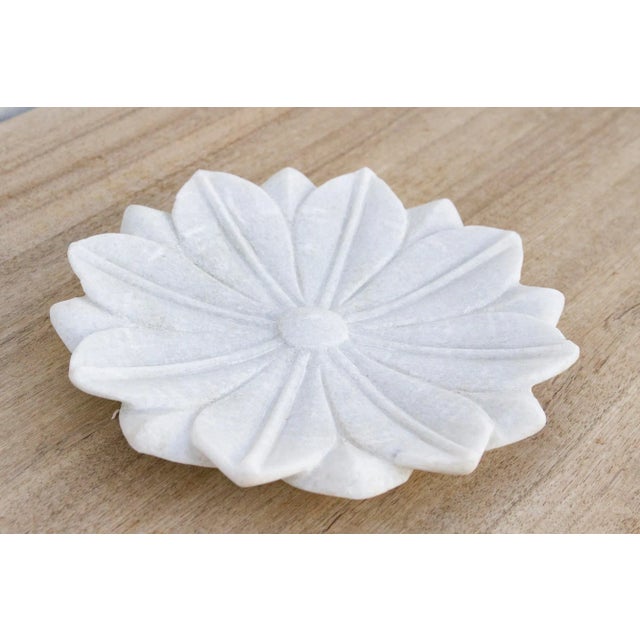 1990s Artisan Carved Marble Flower Plate For Sale - Image 5 of 8