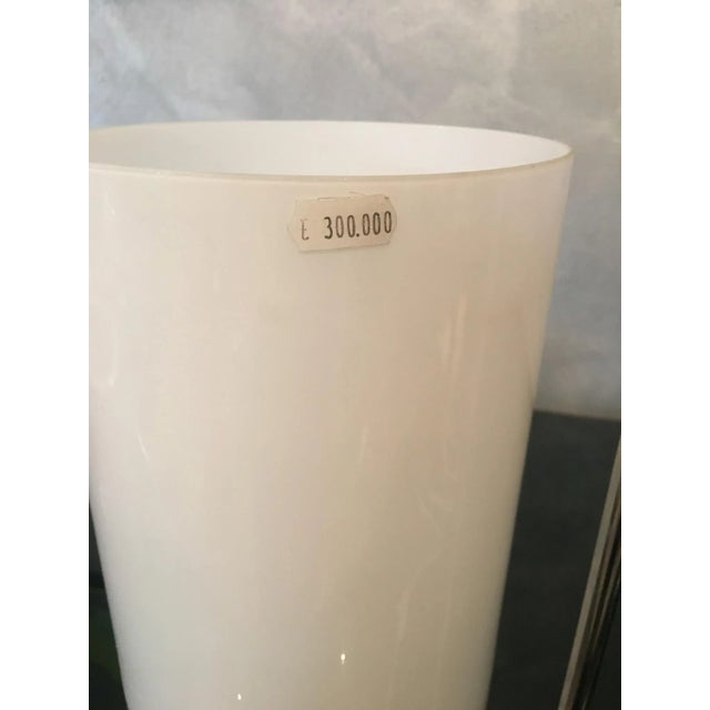 Ivory Italian Opaline Glass and Aluminum Table Lamp, 1960s For Sale - Image 8 of 11