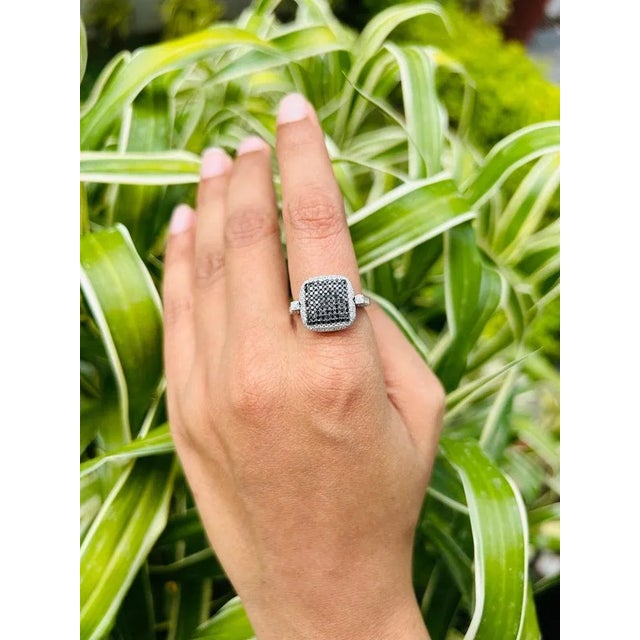Modern Unique Black & White Diamond Flip Ring Size 7 in 18k Solid White Gold For Sale - Image 3 of 16