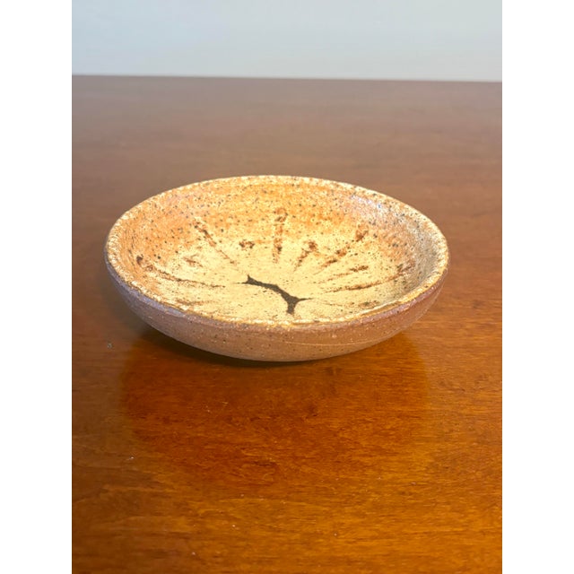 This vintage studio pottery bowl was created by Doug Ferguson at Pigeon Forge Pottery, one of Tennessee’s most respected...