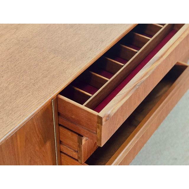 Vintage Sideboard by Tom Robertson for McIntosh, 1960s For Sale - Image 10 of 18