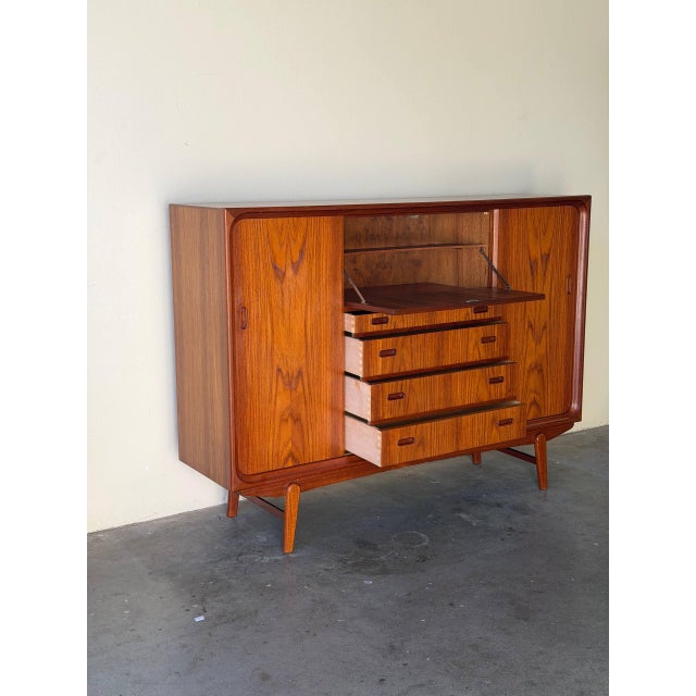 Mid-Century Modern Vintage Danish Teak Sideboard / Credenza in Style of H.P. Hansen – 1960s Mid-Century Modern Storage Cabinet For Sale - Image 3 of 10