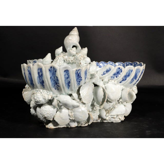 Bow Porcelain Underglaze Blue & White Shell Sweetmeat Stand For Sale - Image 13 of 16