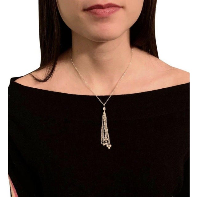 Traditional Diamond Necklace 18 Karat Gold Tassel Pendant Women Certified For Sale - Image 3 of 8
