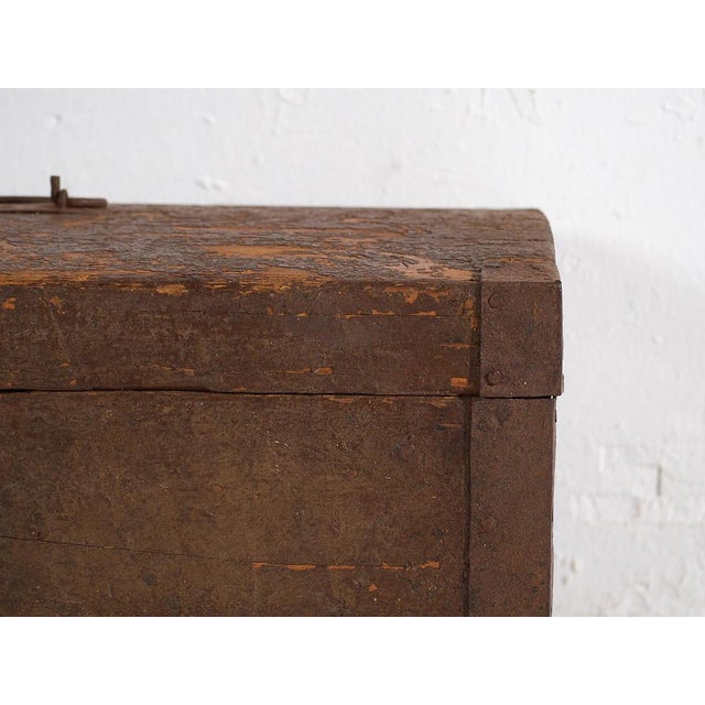 Vintage Chest with Metal Structure, 1920 For Sale - Image 10 of 14