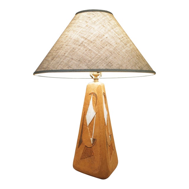 Large Mid Century Modern Indigenous Southwestern Brutalist Sgraffito Terra Cotta Ceramic Art Pottery Table Lamp 1970s For Sale