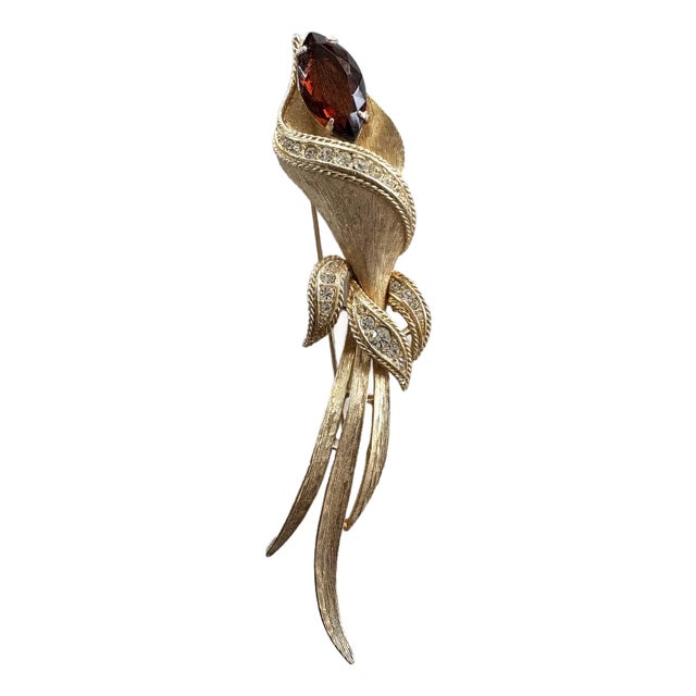 Sarah Coventry Garnet , Cubic Zirconia and Goldtone Flower Cali Lily Stick Pin For Sale