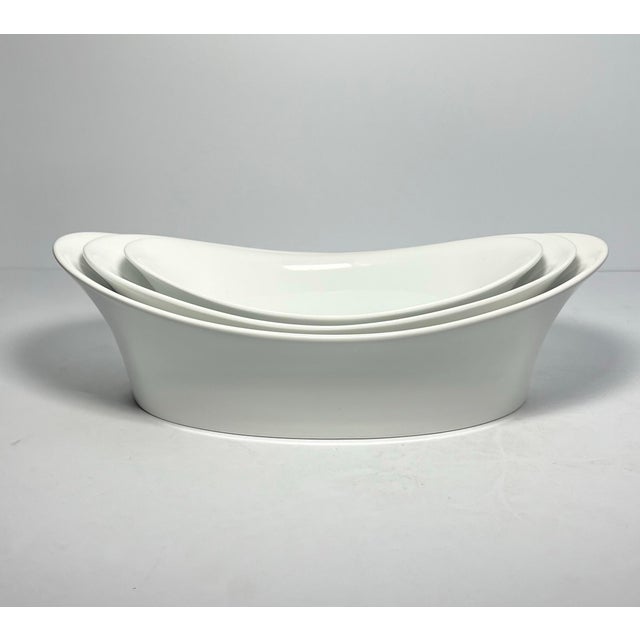 Crate & Barrel 3-Piece White Porcelain Oval Oblong Boat Nesting Serving Bowls Excellent condition. No chips, cracks, or...