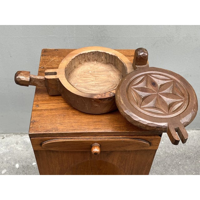 hand-crafted wooden box French mountain work around 1960 very good condition Dimensions : Height (5 inches) Width (9.44...