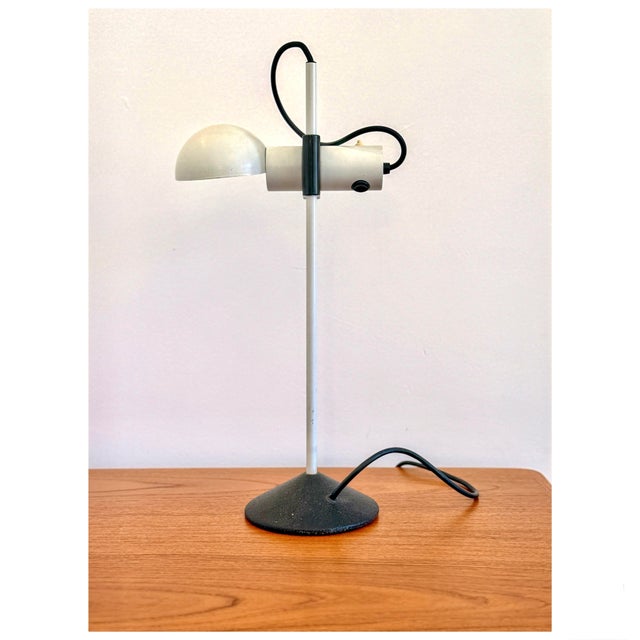 Metal Vintage Sculptural Table Lamp, Italy, 1980s For Sale - Image 7 of 7