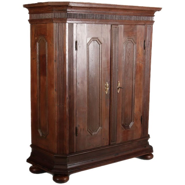 Age/age and origin/origin: The closet is probably from around 1780 and the origin is probably Germany Mass/dimensions:...