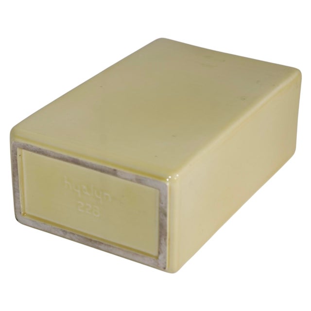 Mid Century Art Pottery Vase by Hyalyn 228 For Sale - Image 11 of 12