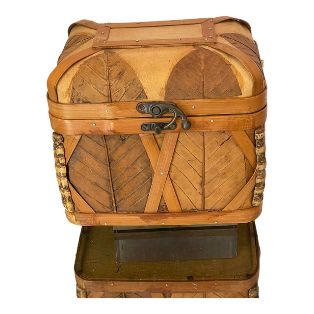 1950s Splendid Banana Leaves Tropical Wood Box For Sale