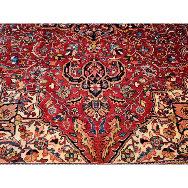 Vintage Persian Heriz Serapi Rug, Hand-Knotted Wool, Geometric Medallion Pattern, Red & Navy, 10x13 For Sale - Image 11 of 14
