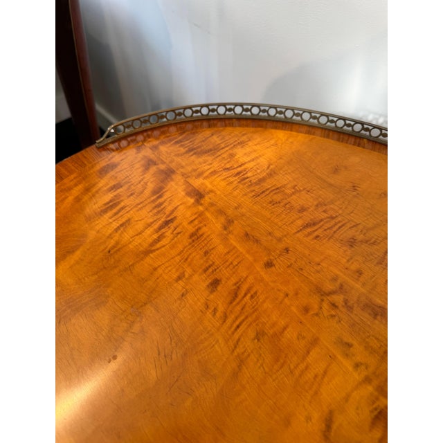 French Satinwood Writing Table / Desk For Sale - Image 4 of 8