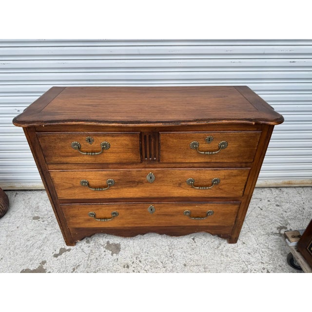 Vintage Hekman Walnut 4 Drawer Commode For Sale - Image 9 of 16