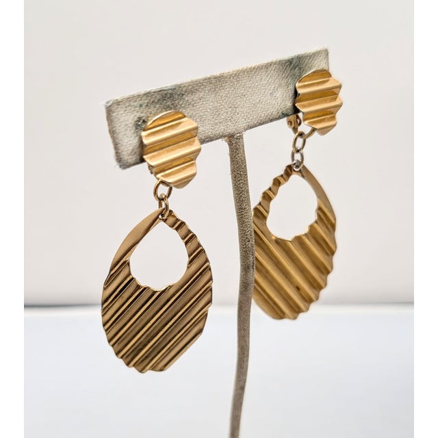 American Vintage 1989 Signed Napier Goldtone Hoop Drop Clip Earrings-2 Pieces For Sale - Image 3 of 9