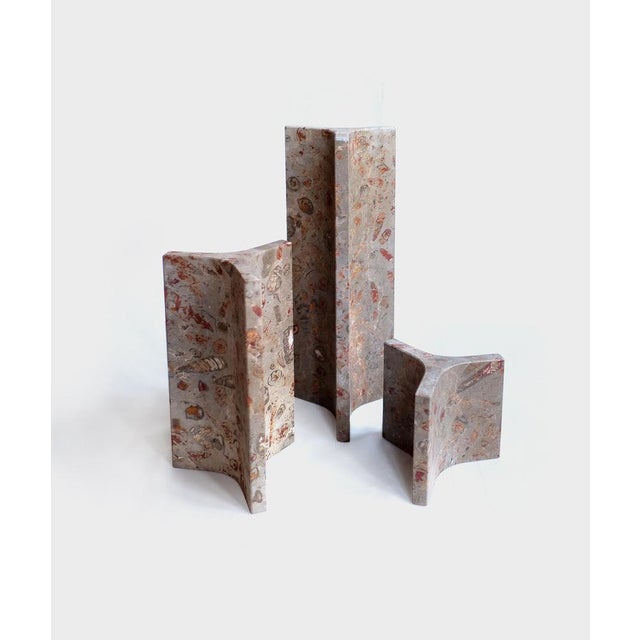 Cariátide Small Series Sculpture in Jurassic Fossil Stone by Nerinea For Sale - Image 6 of 7
