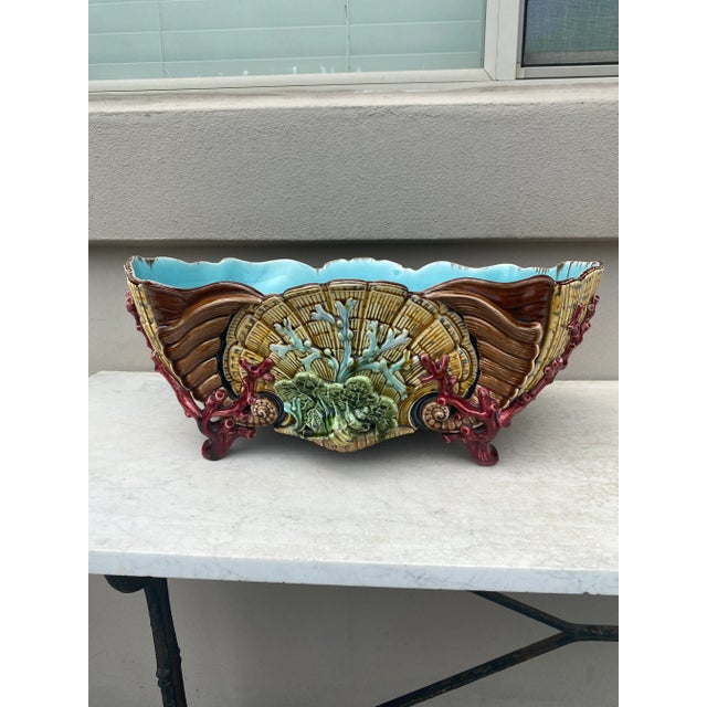 De Sarreguemines 19th Century Large Majolica Shell & Coral Jardiniere Sarreguemines For Sale - Image 4 of 11
