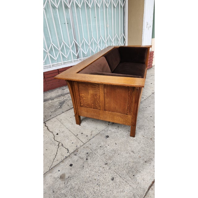 1980s Stickley Mission Oak Sofa For Sale In Los Angeles - Image 6 of 12