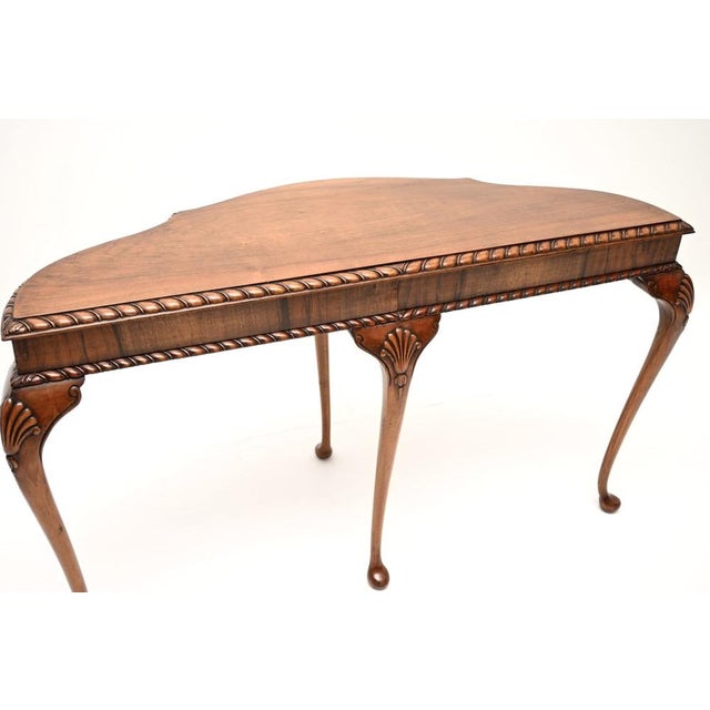 1900 - 1909 Antique Queen Anne Style Figured Walnut Console Table, 1900s For Sale - Image 5 of 11
