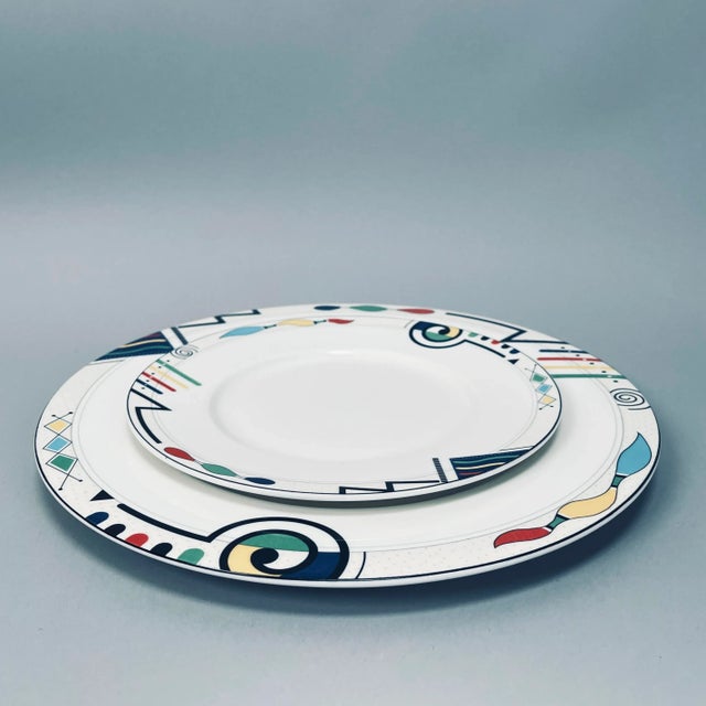 Beautiful and colorful Postmodern geometric pattern, perfect as an everyday set. Included in this listing: 1 dinner plate...