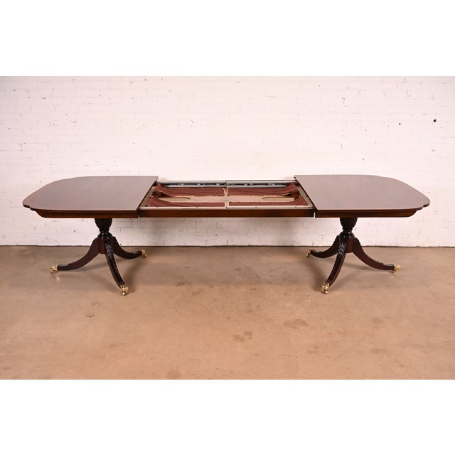 Stickley Georgian Banded Flame Mahogany Double Pedestal Extension Dining Table | Newly Refinished For Sale In South Bend - Image 6 of 14