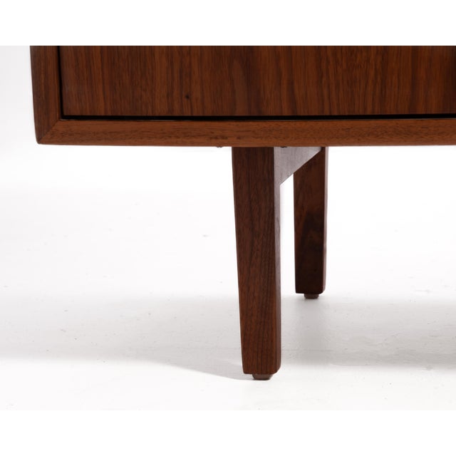 Florence Knoll International Credenza Walnut Legs Chrome Locks Leather Pulls 1960s For Sale - Image 11 of 12