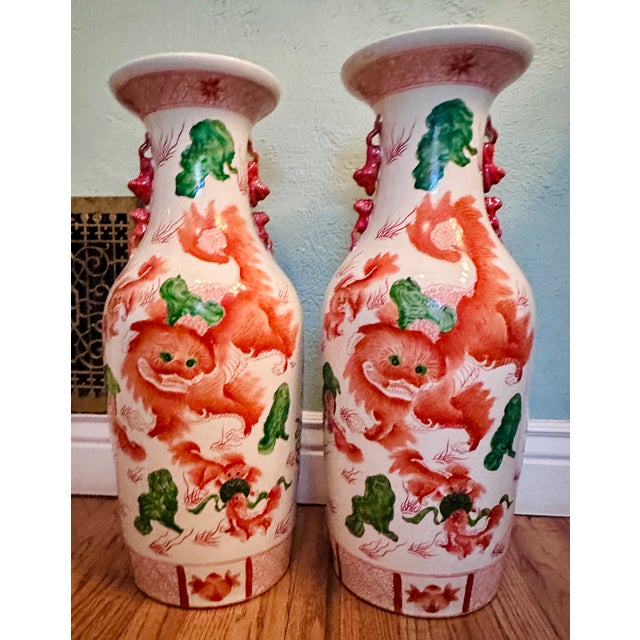 Vintage 24" Hand Painted Chinese Porcelain Jars With Foo Dogs and Inscriptions, a Pair For Sale - Image 16 of 17