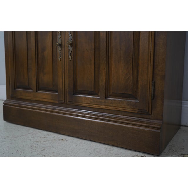 Ethan Allen Maple 2 Door China Cabinet For Sale - Image 12 of 18