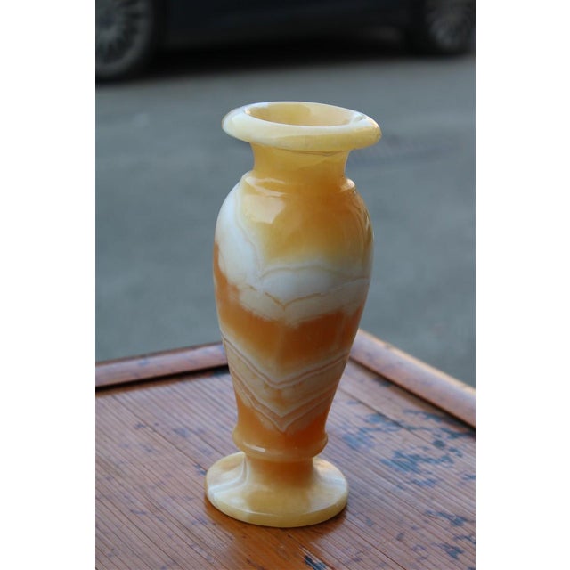 Circular Vase in Yellow Onyx, Italy, 1960, 1950 For Sale - Image 10 of 10