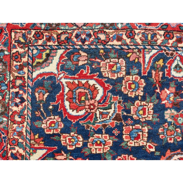 Middle Eastern Hand-Knotted Bakhtiar Rug For Sale - Image 4 of 9