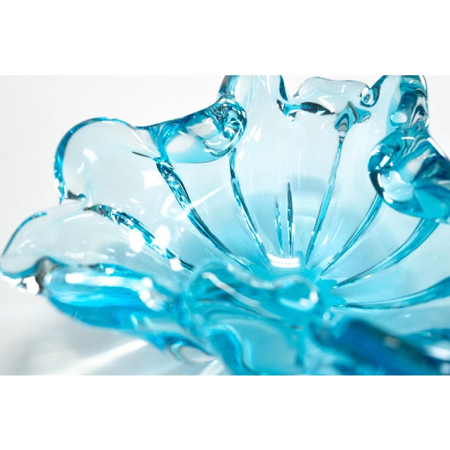 1960s Italian Murano Style Art Glass Bowl, Possibly Sommerso For Sale - Image 11 of 12