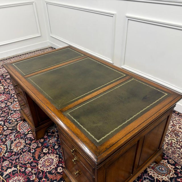 Classic English Chesterfield Desk from RAC For Sale - Image 17 of 18