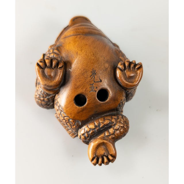 Brown 20th Century Japanese Carved Boxwood Netsuke of a Three Legged Toad or Frog For Sale - Image 8 of 10