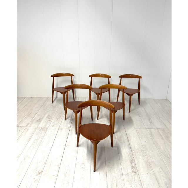 Vintage Heart Dining Set by Hans Wegner for Fritz Hansen, 1950s, Set of 7 For Sale - Image 15 of 18