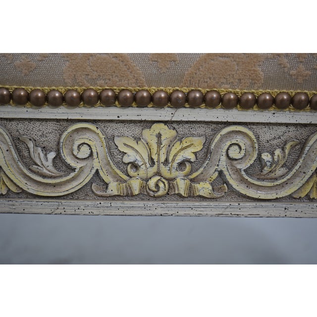 Weiman Georgian Style Paint Decorated Carved Upholstered Seat Bench For Sale - Image 10 of 12