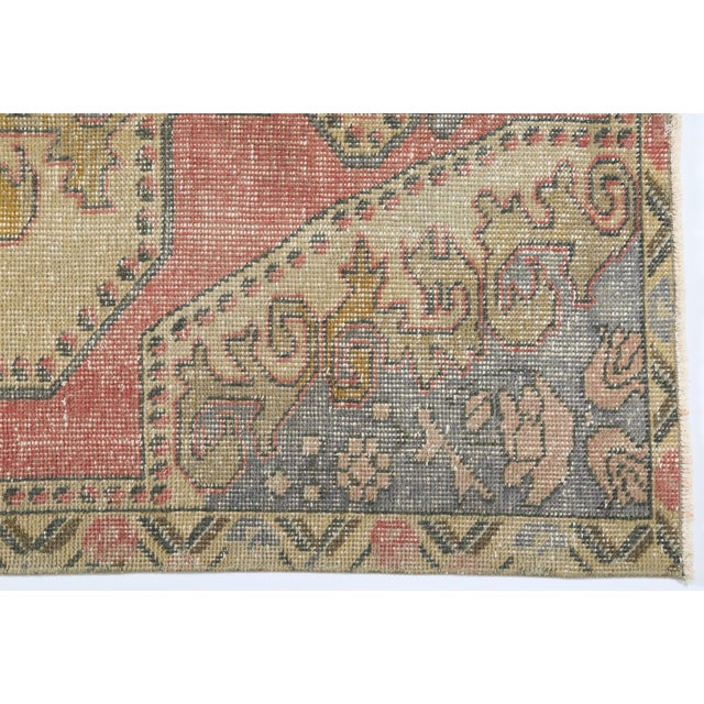 Vintage Anatolian Rug With Central Medallion in Muted Tones - 3' 9'' X 6' 8'' For Sale - Image 9 of 10
