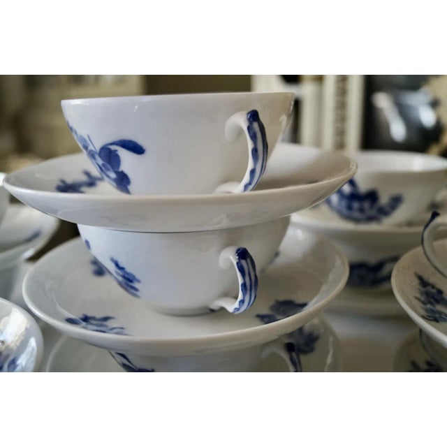 Ceramic Vintage Blue Flowers Soup Bouillon Cup and Saucers from Royal Copenhagen, 1985, Set of 14 For Sale - Image 7 of 11